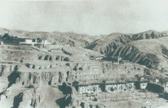 1947年12月25日至28日，中共中央在陜北米脂楊家溝召開擴大會議（十二月會議）。圖為會議會址。